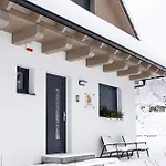 Chalet Bindt Hnilcik